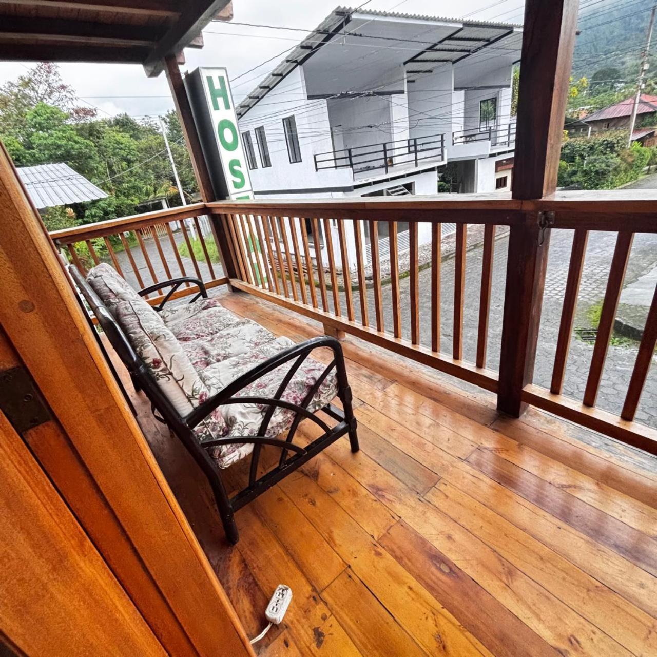 Hostal Vista Verde Mindo Buitenkant foto